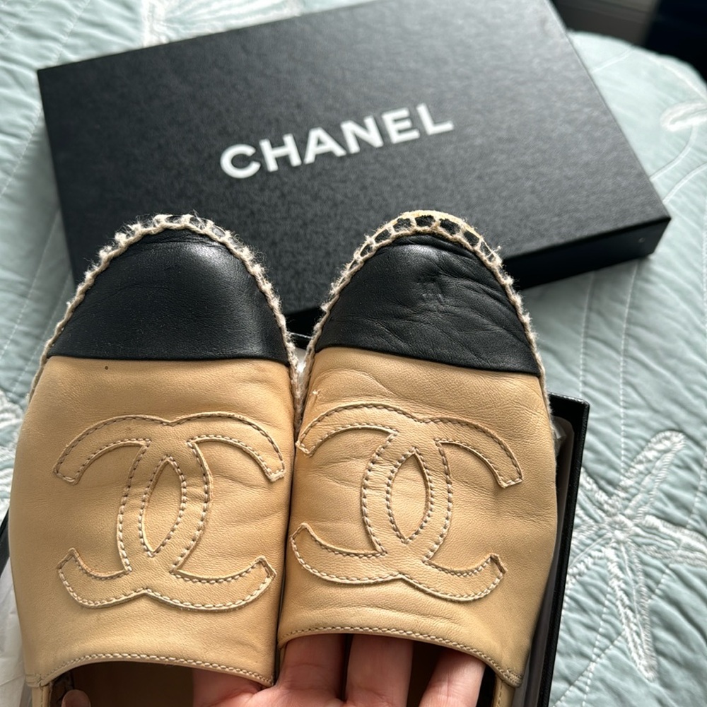 💯% Authentic Chanel espadrilles